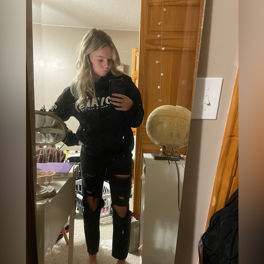 American Eagle Black mom jeans